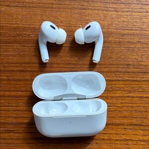 Apple AirPods Pro 2nd-Generation with MagSafe Charging Case